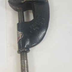 NYE No.2 UNIVERSAL THREE WHEEL PIPE CUTTER