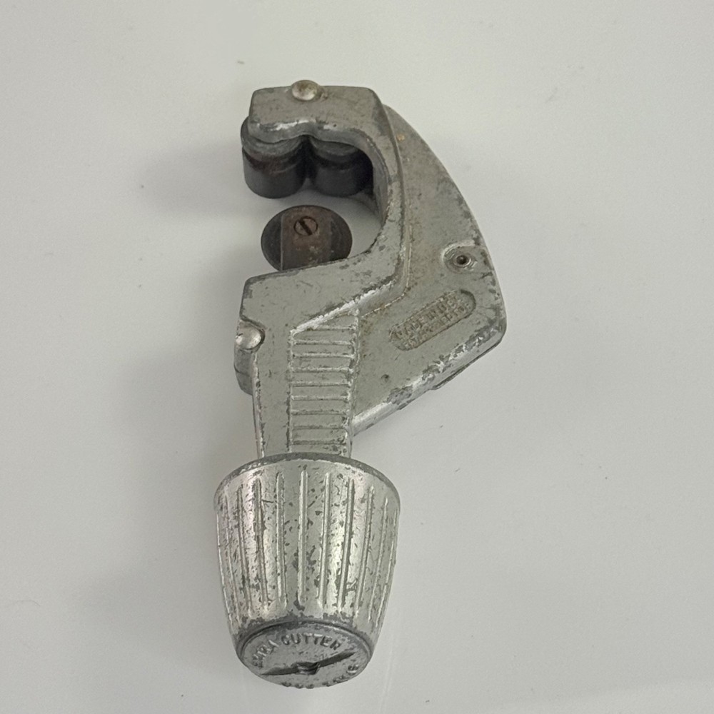 General Tools No. 128 Enclosed Feed Tube Cutter 1/8&Prime;-1-1/8&Prime; Vintage USA Plumbing
