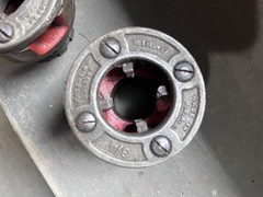 RIDGID 00-R 1/2&Prime; Hand Threader Die Head Set