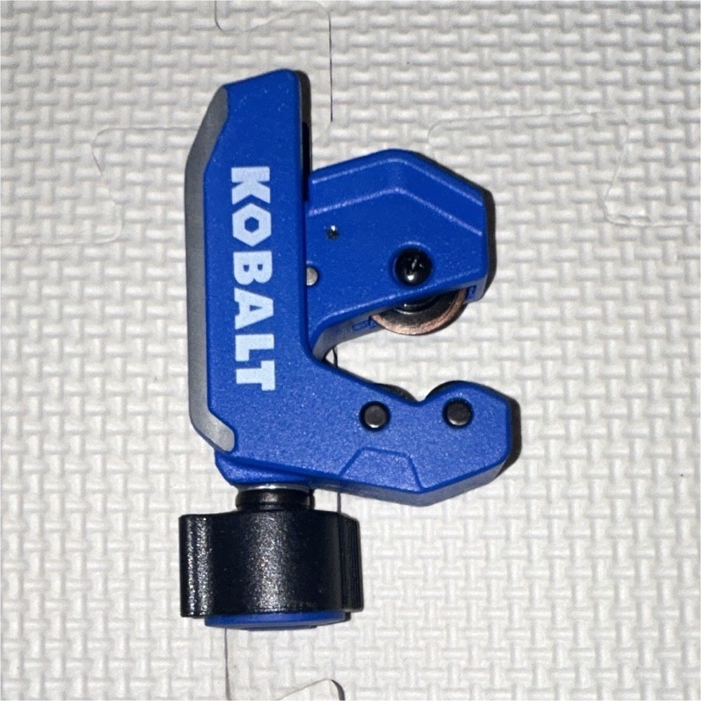 Kobalt Mini Tube Cutter, 1/8-5/8 in Pipe Size Range (3-28mm)