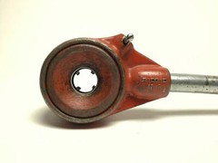 RIDGID 12-R RATCHET THREADER D-286 W/ 1&Prime; DIE & 18&Prime; HANDLE