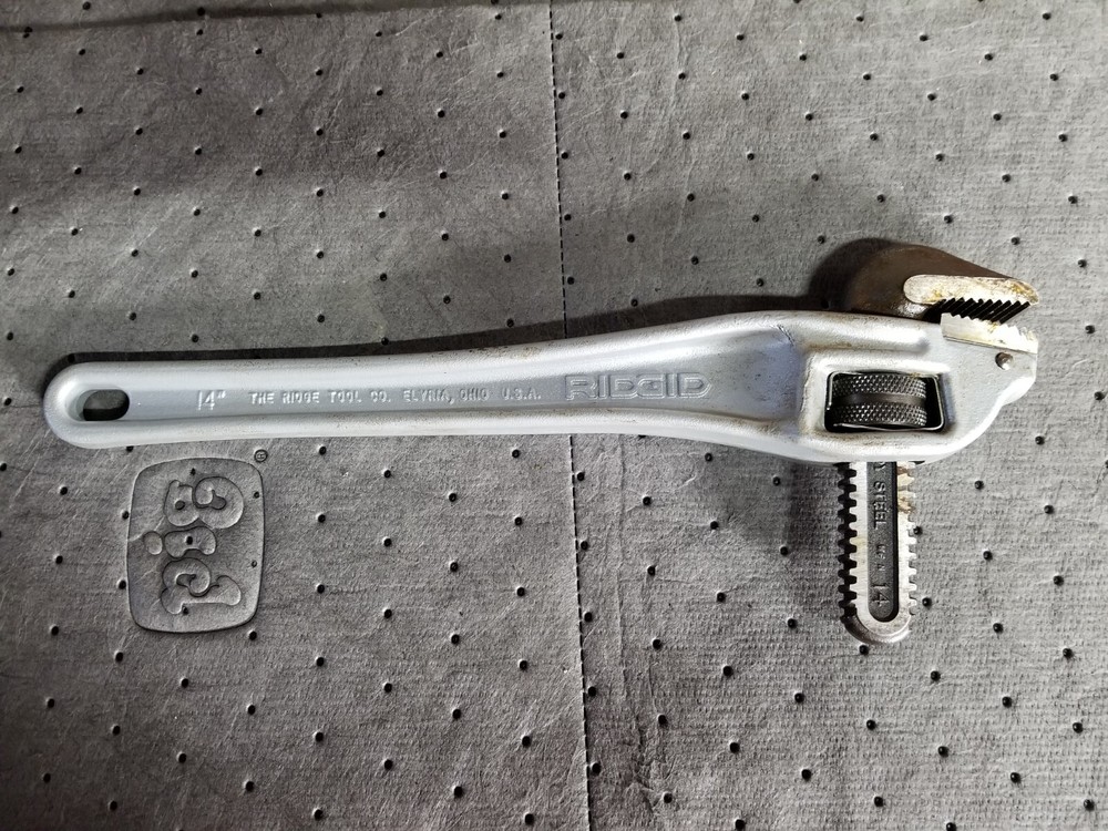 Ridgid Offset Pipe Wrench 14&Prime; Serrated Aluminum Never Used Wow! Super Nice!!