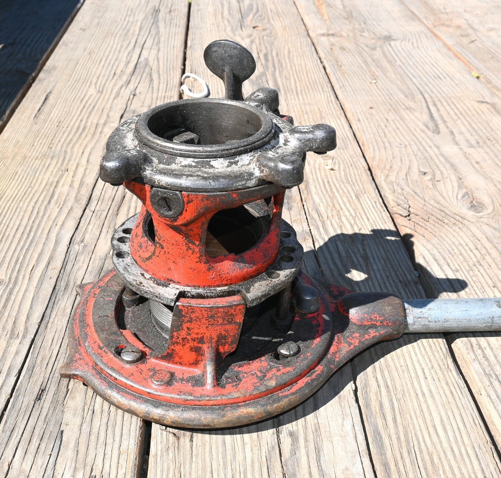 Ridgid No 65-R Pipe Threader 1&rdquo; To 2&rdquo; with 18&Prime; Handle