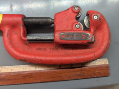 Ridgid 2-A Heavy Duty Pipe Cutter 1/8-2&Prime; & Model 25 Offset Hex Wrench