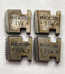 One Set of 4 Ridgid 1-1/4in Pipe Dies for Drop Head Threaders 11-R 111-R 12-R