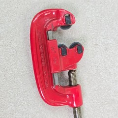 Rothenberger Pipe Cutter Heavy Duty Professional 70055 1/8&Prime; &ndash; 1 1/4&Prime; Pipe
