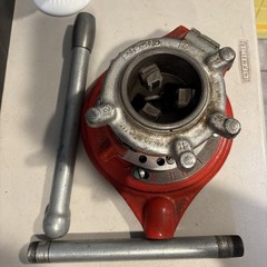 RIDGID Model No. 65r Ratchet Pipe Threader With 24&Prime; Handle (LotER 11-1)