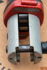 Ridgid RP241 12V Press Crimp Tool with 1/2&Prime; Jaw & Battery