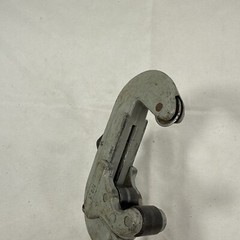 Superior Pipe Cutter 5/8-2 1/8&Prime; Tube and 3/8-1&Prime; Pipe made in Cleveland, Ohio USA