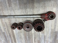 RIDGID 00-R OO-R Ratchet Pipe Threader Set 1.2-3/4, 1 1/2 1/2 3/8 1-3/4 , 5 Dies