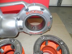 RIDGID 700 PIPE THREADER 115V, 12R set 1/2&Prime;- 2&Prime;,case, Stand, oiler Refurbished