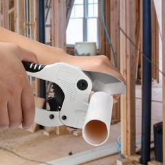 Bates- PVC Pipe Cutter, Cuts up to 1-5/8&Prime;, Ratchet PEX Ivory