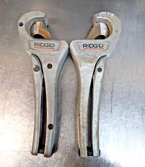 Lot of 2 Ridgid PC-1375 Plastic Pipe & Tubing Cutter Tool, OD Max 1-3/8&Prime; / 35mm
