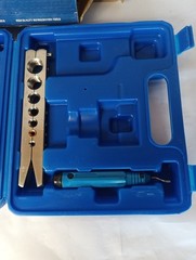 Open Box Eccentric 45&deg; Flaring Tool Kit With Carrying Case Read