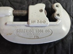 THREE ~ Screw Feed Tubing Cutters ~ Used ~ (2) 1/8&Prime; &ndash; 1-1/8&Prime; & (1) 1/8&Prime; &ndash; 5/8&Prime;