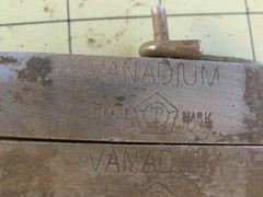 Set/4 Pipe Threading Dies ( #2-1/2&Prime;) 5/8&Prime;x3/4&Prime;x3-3/16&Prime;ea.(VANADIUM) TradeTmark