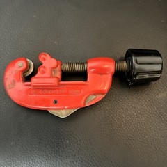 Super-Ego No. 730 Pipe Cutter With Folding Blade Made In Spain 1/8 &ndash; 1 1/8 OD