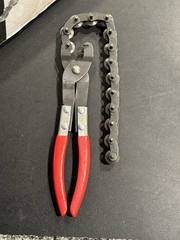OEMTOOLS 27045 Exhaust Cutter, Cuts 3/4&Prime; to 3-1/4&Prime; Pipe, Durable Chain Cutter