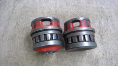 Two Ridgid 12-R 1&Prime; & 1 1/4&Prime; Ratchet Pipe Threader Die Heads