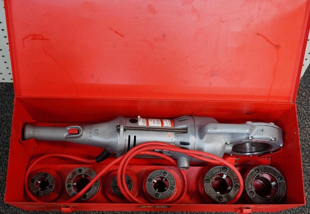 Ridgid 700-T2 Pipe Threader Threading Machine w/Dies