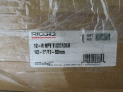 RIDGID 36475 RATCHET THREADER SET 1/2&Prime; TO 2&Prime; ONE DIE USED