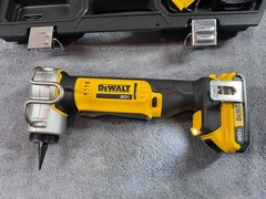 MINT &ndash; DEWALT 20V MAX Copper Swage Tool Kit DCE450D1 w/ 6 Heads, Battery & Case