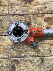 RIDGID 00-R Manual Pipe Threader with 1/2 in NPT Die Head, Right Hand