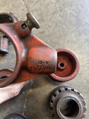 Mixed Lot of Ridgid Manual Ratcheting Pipe Threader No.12 12-R W/ 8 Die Heads
