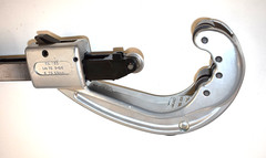 Ridgid 31642 Model 152 Quick-Acting Tubing Cutter (1/4&Prime; &ndash; 2-5/8&Prime;)
