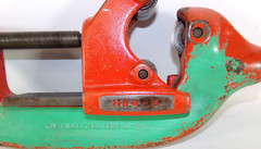 RIDGID 4-S Heavy Duty Pipe Cutter 2&Prime; &ndash; 4&Prime; 32840