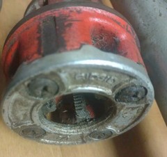 RIDGID MANUAL PIPE THREADER OO-R with 3 DIE HEADS 3/8&Prime;, 1/2&Prime;, 3/4&Prime;