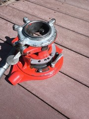 RIDGID Model No. 65r Ratchet Pipe Threader With 22&Prime; Handle Nice 1&Prime; To 2&Prime;