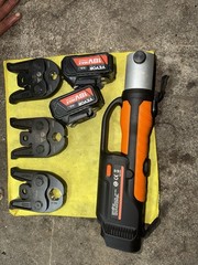 VEVOR PZ-1550 1/2&Prime;3/4&rdquo;-1&Prime; Pro Press Tool 18V w/ 3 Jaws & 2x 4AH Batteries!