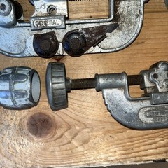 (4)-ASSORTMENT OF PIPE/TUBING CUTTERS, RIDGID CRAFTSMAN, GENERAL. LOT OF FOUR