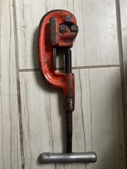 Rigid 2A/202 Heavy Duty No. 1-2 Pipe Cutter Tool 1/8 in To 2 in