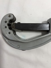 Ridgid 31642 Model 152 Quick-Acting Tubing Cutter (1/4&Prime; &ndash; 2-5/8&Prime;)