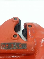 RIDGID 32830 MODEL 3-S MANUAL PIPE CUTTER &ndash; 1&Prime; TO 3&Prime; HEAVY DUTY MADE IN USA