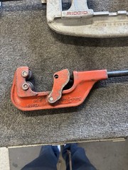 Lot of 2 Ridgid Pipe Cutters No.134 No.1 1/8 to 1-1/4 1-1/8 to 4-1/2