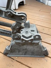 Vintage MARK MFG Co Chicago No. 1 Pipe Vise Bench Mount Pipe Fitting Plumbing