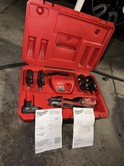 Milwaukee FORCE LOGIC Press Tool 2473-20 w 4 Jaws W Case and Accessories