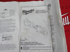 MILWAUKEE 2773-22 M18 FORCE LOGIC PRESS TOOL KIT 1/2&Prime; to 2-1/2&Prime; USED COPPER JAWS