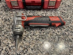 Milwaukee 2432-20 M12 ProPEX Cordless Expansion Tool includes 3 heads For PARTS