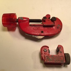 Vintage Red Tubing Cutter 1/8&Prime;-1-1/8&Prime; O.D. Omega Mini-Cutter 1/8 to 5/8 OD Spain