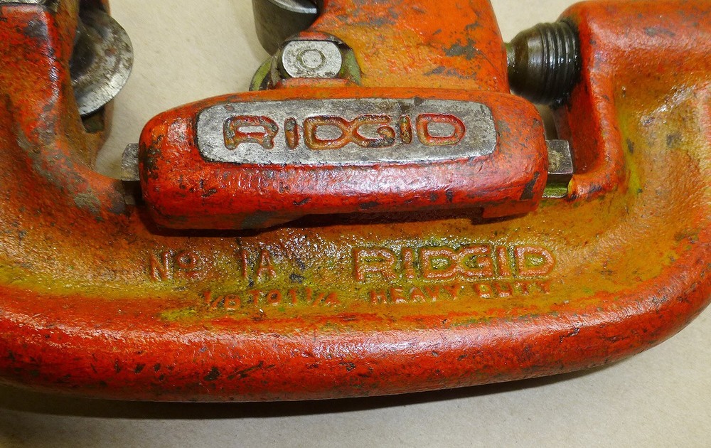 RIGID 1A Heavy Duty No. 1-2 Pipe Cutter Tool 1/8 in To 1 1/4&rdquo; Good Shape