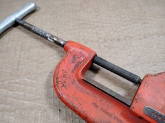 The Ridge Tool Co. Heavy Duty Pipe Cutter No. 4-S