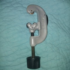 General Tools No 125 Tubing Cutter 1/4 to 1-5/8 Inch OD Gray Plumbing Tool