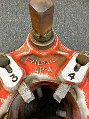 Ridgid 4P-A 2 1/2&Prime; to 4&Prime; Pipe Threader, With 2 1/2 Blades, Super Heavy Duty, USA