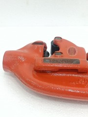 RIDGID 32830 MODEL 3-S MANUAL PIPE CUTTER &ndash; 1&Prime; TO 3&Prime; HEAVY DUTY MADE IN USA