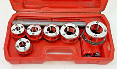 RATCHETING PIPE THREADER TOOL KIT &ndash; NPT type 62 W/ HANDLE, FIVE DIES, HARD CASE