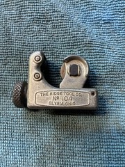 RIDGID No. 104 Mini Tube Cutter Pipe Cutter 1/8 in to 5/8 in Range